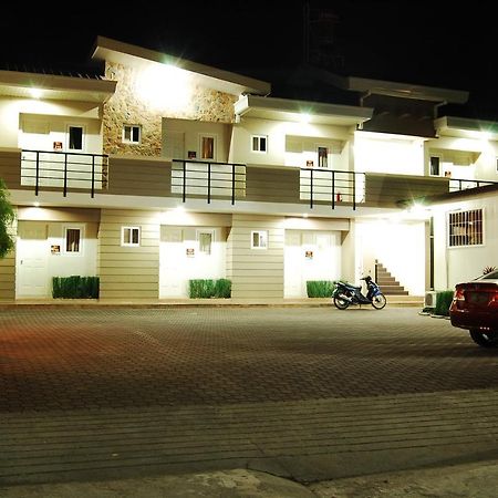 Rumi Apartelle Hotel Angeles Exteriör bild