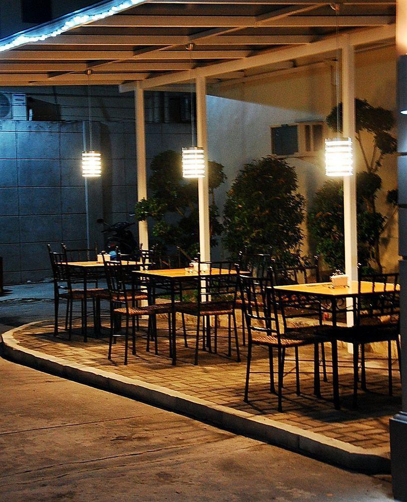 Rumi Apartelle Hotel Angeles Exteriör bild